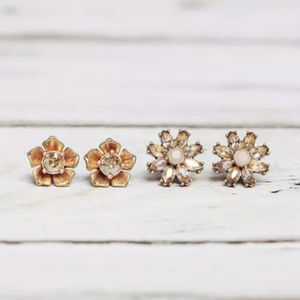 Chloe + Isabel Jewelry - NEW! Two Rose Gold Pink Jade Flower Earring Studs Chloe + Isabel Jewelry - NEW! Two Rose Gold Pink Jade Flower Earring Studs